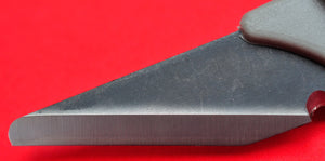 Gros plan Couteau Kiridashi Yoshiharu droitier gaucher traçage sculpture Japon Japonais outil menuisier ébéniste