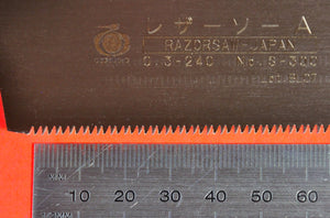 Close-up blade teeth Razorsaw Gyokucho DOZUKI Cross cut A series 300 240mm japan